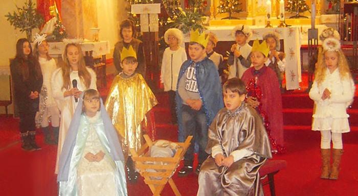 Vystúpenie detí v kostole 24 Narodil sa Kristus Pán, veseľme sa! znie pieseň na sviatok Narodenia Pána.