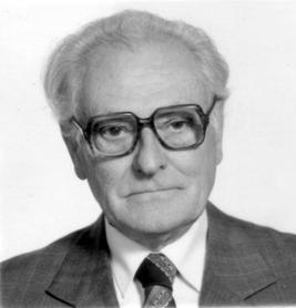132 dr. Varga Antal: Balmazújvárosi neves emberek (Kézirat a balmazújvárosi Semsey Andor Múzeumban.) Király István: Iskolák és oktatásügy Balmazújvároson 1473-2000. Király István Papp Géza dr.