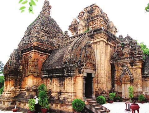 Este: Apsara Dance Show színvonalas folkor est vacsorával 3. nap: Angkor II. De.