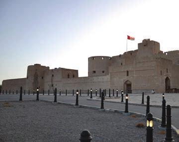 Gran Mosque DUBAI OMAN KÖRÚT 11 NAP/ 8 ÉJ 1. nap: utazás az esti órákban DUBAI-ba átszállással 2-4 nap: érkezés reggel Dubai-ba, szállás elfoglalása.