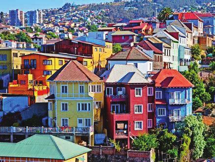Vina del Mar híres óceánparti üdülőhely megismerése: parkok, sétányok valamint eredeti Húsvét szigeteki kultikus kőszobrok. Átuzaunk Chile egyik leghíresebb borvidékén is. 4.