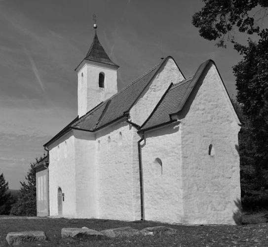 A törzset illető alapvető döntéseket a gyűléseken fogadták el, amelyet valcsának hívtak. Ezen a gyűlésne szabad férfiak és nők tanácskoztak. 18. Egészítsd ki az alábbi szöveget.