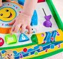 Tanuló termékek Tanuló lemezjátszó A Fisher-Price Tanuló lemezjátszóval a baba a saját tempójában "pörgeti" a lemezeket a játszva tanulás folyamatában,