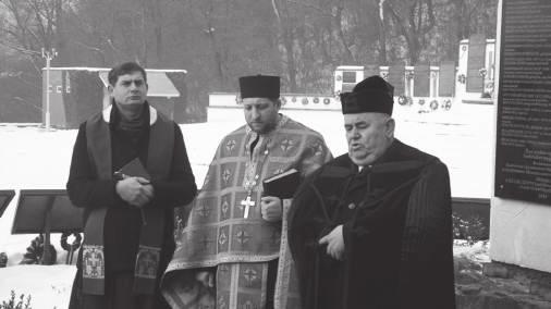 ) csendőr alezredes, Ortutay Jenő (1889 1950.12.24.) görögkatolikus pap, főesperes, Beregszász polgármestere, Riskó Béla (1865-1947?) ügyvéd, Fenczik István, dr. (1892 1946.03.30.