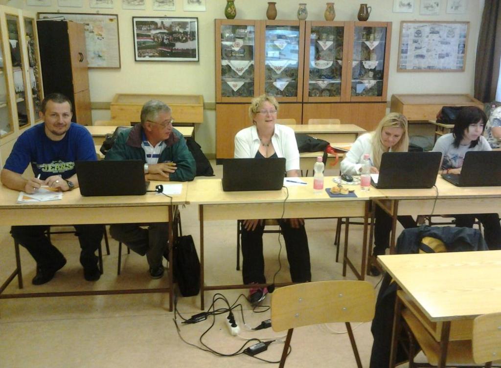 szakmáknál is (pl. asztalos, kőműves és hidegburkoló). Közismeret terén hasonló a helyzet a fizika, matematika, vagy a testnevelés tantárgy esetében is.