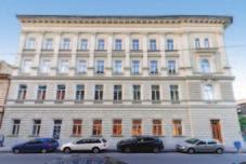 , Szalay Tihamér; Belsőépítész: William Clothier Kivitelező: Újlak Építő Kft.