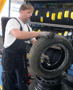 (Prémium 4 évszakos gumik: Goodyear Vector 5, Vector 5+, Pirelli P2500 [4S], tapasztalatok szerint a Vredestein Quatrac 3 is ajánlható, ezek ára 17 000 25 000 Ft/db-ig terjed.