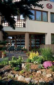 Vasvirág Hotel*** Deja Vu Panzió Információ és szobafoglalás: 9500 Celldömölk, Sági u. 56. Tel.