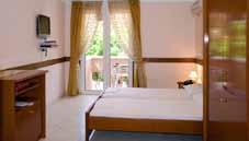 Hotel Slovenska Plaza ***+/**** Montenegró egyik legnagyobb