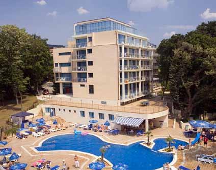 Hotel Holiday Park **** 2003-ban épült, 5 emeletes szálloda, melyet 2010-ben