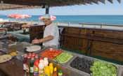környezetben lévő kis szálloda. Riu Helios Bay**** A szálloda 2005-ben épült, 12.