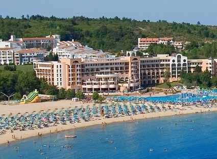HOTEL Marina Beach***** A 2006-ban épült szálloda a