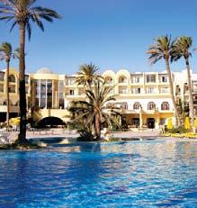 A közelben található a 27 lyukú pályával rendelkező Djerba Golf Club is. A hotel Sidi Mahrez gyönyörű tengerpartjától nem messze található.