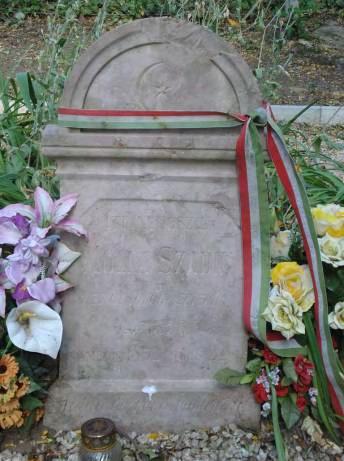 temetőben (2009) A