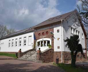 nagy tömegű épület hogyan