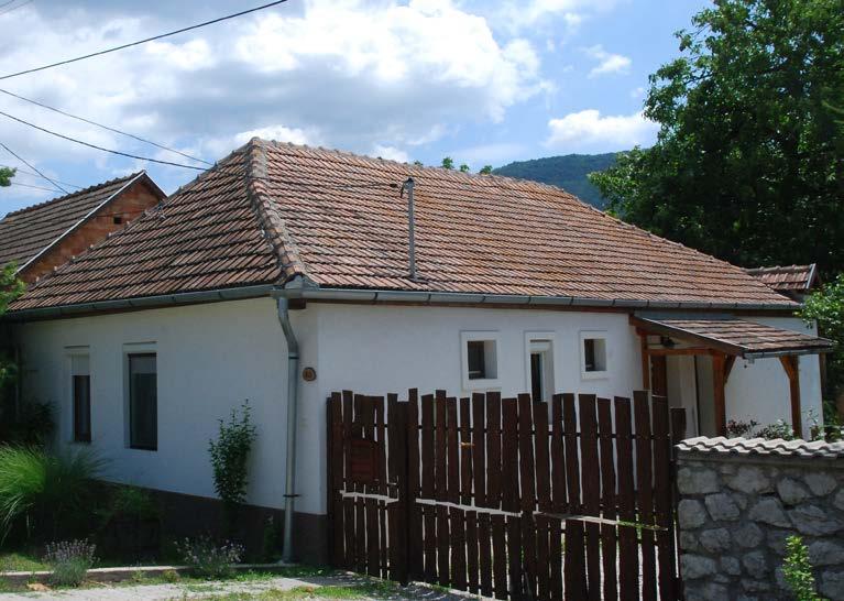 A később elterjedő háztípusoknál, mint például a kockaházak ese tében is gyakran találkozhatunk ilyen jellegű megoldásokkal.