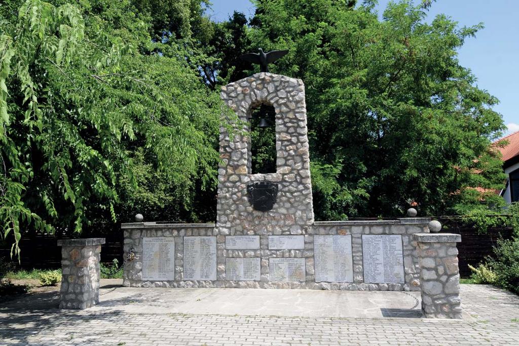A második világháború alatt, 1944 decemberétől négy hónapig állt itt a front.
