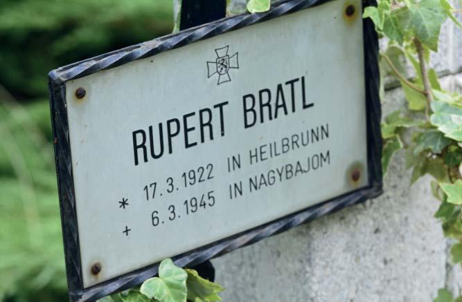 Rupert Bratl síremléke A templom kertjében