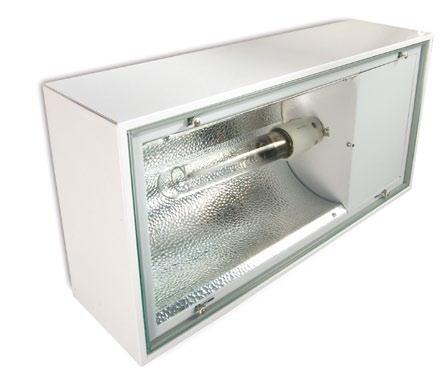 SUPRALUX Univerzális lámpatest kisülőcsöves lámpához Universal luminaire for high pressure discharge lamp 300 30 15 0 15 30 cd/klm n = 83% CO C180 C C270 200 Szerkezeti kialakitás: Univerzális
