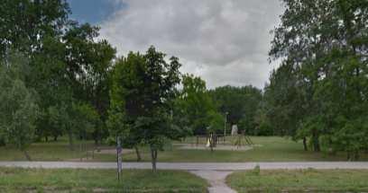 OTP előtti park 6753 1 413 0,14 Péteri u. 25. 6067 12 000 1,20 Péteri u. kanyar környéke 6066/23, 6069/1 18 386 1,84 Petőfi u. 12 2452 1 000 0,10 Petőfi u. - Virág u.