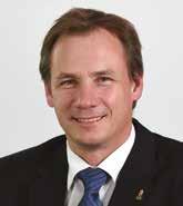 CSAPATVEZETÉS/TEAM MANAGEMENT CSAPATIRODA/TEAM OFFICE Kulcsár Krisztián küldöttségvezető/head of Delegation Csapatban olimpiai ezüstérmes (1992, 2004), háromszoros világ- és kétszeres Európabajnok,