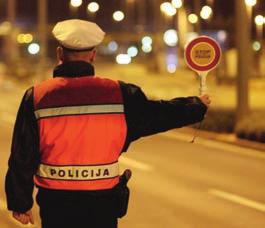 Alkoholtartalma 30-35%. Pelinkovac: fehér ürömből készített gyomorkeserű likőr 28-35 százalékos alkoholtartalommal. Íze a Jägermeisterre emlékeztet.