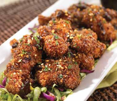 tálalva. SESAME JACK CHICKEN STRIPS 1890,- Omlós csirkemellcsíkok ropogós bundában, a legendás Friday s Jack Daniel s szószba mártva és pirított szezámmaggal megszórva.