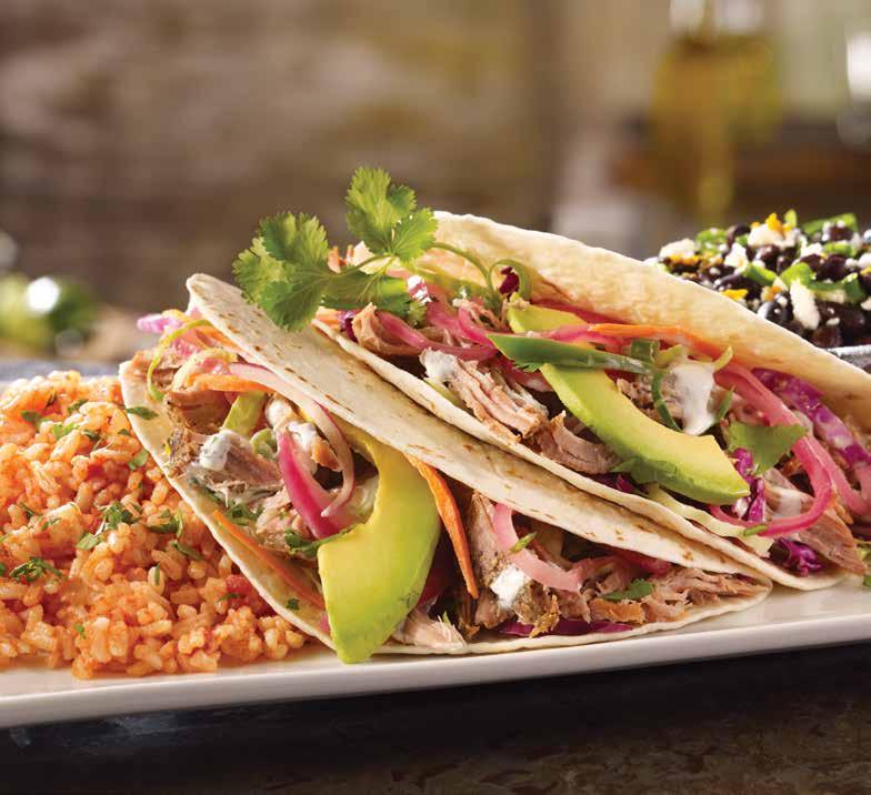 Pulled Pork Tacos SZENDVICSEK & TEX-MEX TEX-MEX PULLED PORK TACOS 2790,- Lassú tűzön sült, tépett narancsos-oregános sertéshús, friss avokádóval és korianderrel, savanyított lilahagymával, krémes