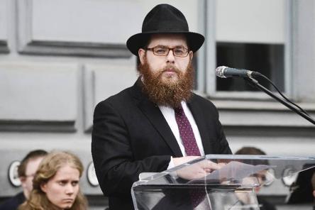 Á P R I L I S Forrás: MTI Mi magyarok sosem feledhetjük el, ami történt, mert velünk történt, nemzeti tragédiánk a holokauszt mondta Rogán Antal, a Miniszterelnöki Kabinetirodát vezető miniszter a