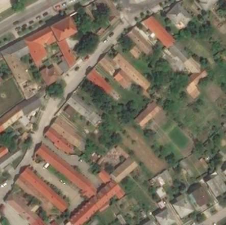 védelem 10258 3699 1368 Leírás Fésűs beépítésben álló, téglalap alaprajzú,
