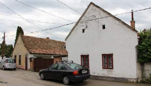 Megnevezés Cím EOV Y EOV X Lakóház Arany János utca 10.