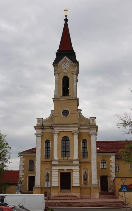 Megnevezés Cím EOV Y EOV X Templom Köztársaság tér 586587 225800 Védelem Törzsszám Azonosító helyrajzi szám Műemlék 10316 3715 10 védési ügyirat: 7825/1989. OMF, kategória: II.