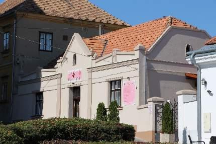 Megnevezés Cím EOV Y EOV X Lakóház Köztársaság tér 7.