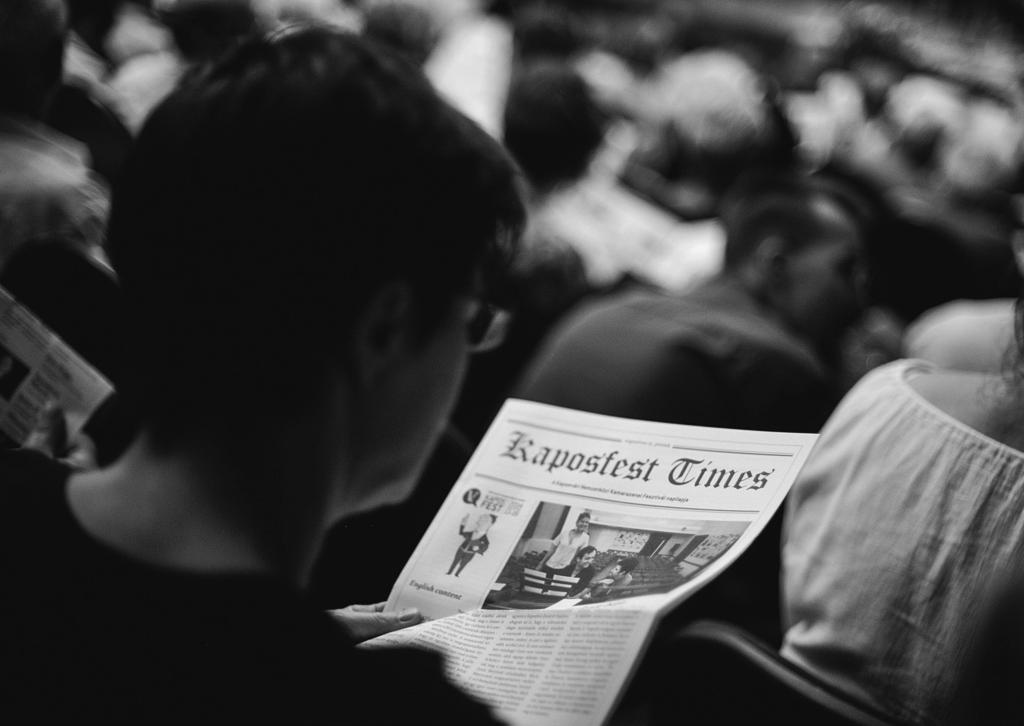 van még miről hírt adnom Önöknek. MŰISMERTETŐ Az első fontos tudnivaló, hogy az írásban elkészített és közreadott műismertetők okán az idén Loch Gergely már nem tart személyes alkalmakat.