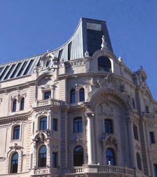REsource 8 BRIEF NEWS Eiffel Palace office building handed over Eiffel Palace, the former headquarters of Pesti Hírlap and the Zrinyi printing office and Bear and C&A, which were not present in the