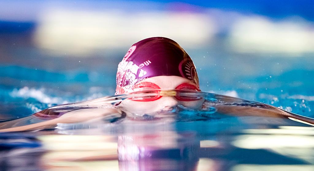 EYOF Győr 2017 Szurkolói füzet Spectator s Guide Röviden az EYOF-ról EYOF in a Nutshell 18 Az Európai Ifjúsági Olimpiai Fesztivál egy magas rangú multisportesemény európai fiatal sportolók számára 14