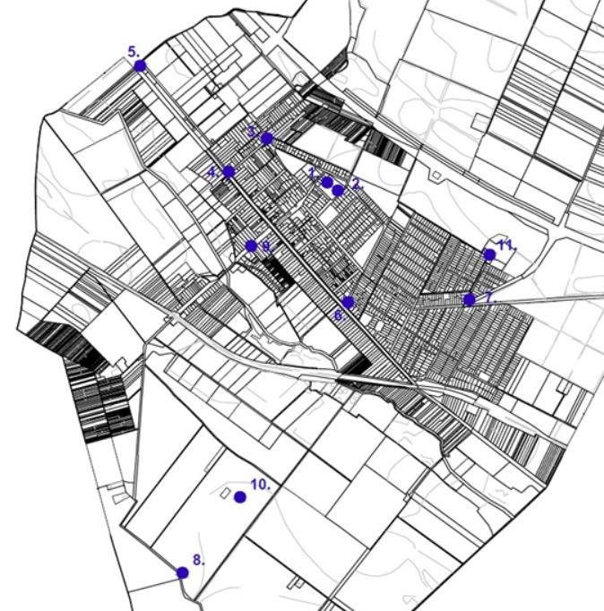 határon álló kereszt 9. Feszület a templom előtti faragott kőkereszt Nepomuki Szent János parkban templom előtt 10.
