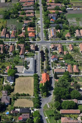 általában 5 méter körüli, de ettől kismértékben eltérő