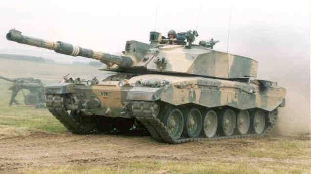 Nagy-Britannián kívül a svájci, illetve a kuvaiti haderő is alkalmazza. [93] Harckocsik T 72 M1 A T 72 közepes harckocsi fejlesztése 1967-ben, gyártása 1971-ben kezdődött a Szovjetunióban.
