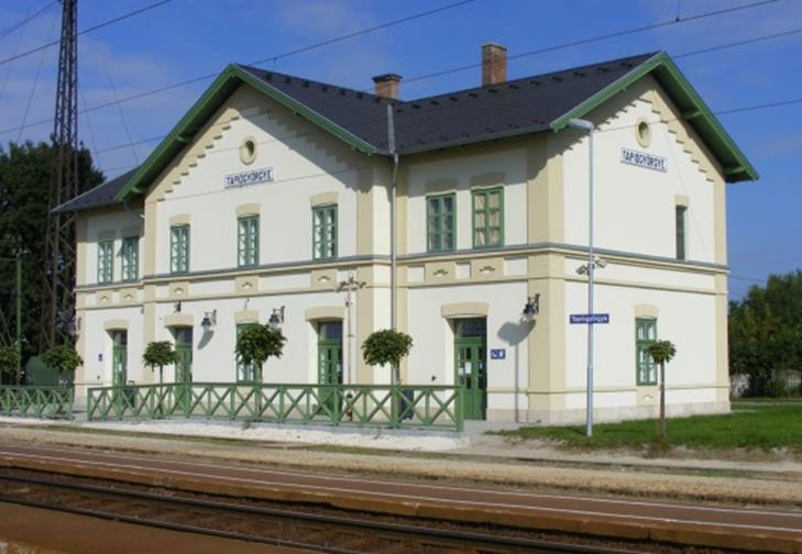 Az állomás vágányhálózata elhasználódott, az átmenő fővágányokon 20 km/h Célkitűzés: vonalra engedélyezett 100 km/h sebesség