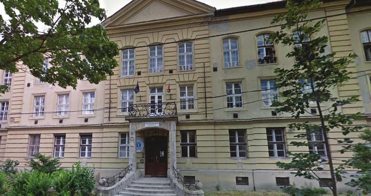 Az állandóság és változás, egység és egyediség így alkot rendet. A Waldorf-iskola egy olyan közösség, mely az emberi kapcsolatok sokszínűségét hordozza.