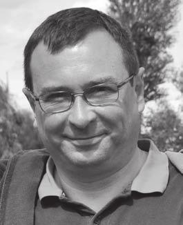 GYURCSÁNYI ERVIN RÓBERT Kolozsvár, Románia, 1971 Felsôfokú tanulmányok: Babeş Bolyai Tudományegyetem Kémia és Vegyészmérnöki Kar (1990 1995), li cen ciátus kémiában Budapesti Mûszaki Egyetem