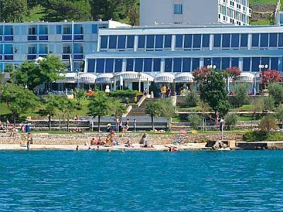 Porec - Hotel Plavi *** kékzászlós strand, közvetlenül a tengerparton, 1.
