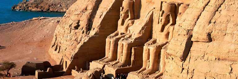 Egyiptom TÖRTÉNELEM ÉS VÁROSOK EGYIPTOM: Észak-Afrikában, illetve részben Délnyugat-Ázsiában (Sínai-félsziget) fekszik.