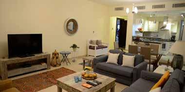 Szobák: Az apartmanok mindegyikéhez televízió, teljesen felszerelt konyha, nappali, erkély vagy terasz tartozik.