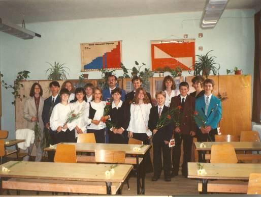 Reguly iskola végzős diákjai 8.a. Bognár Gabriella Bíró Vazul Fallmann Gábor Fogl Erzsébet Gyömörei Tamás Hanich János Horváth Roland Kovács Szonja Lingl Lívia Melhardt Rita Mohosi Gábor osztályfőnök: Dr.