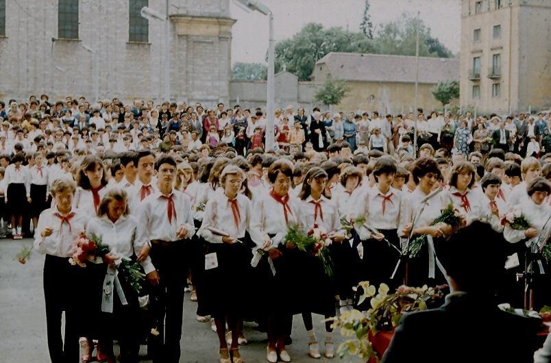 1982. A ballagó