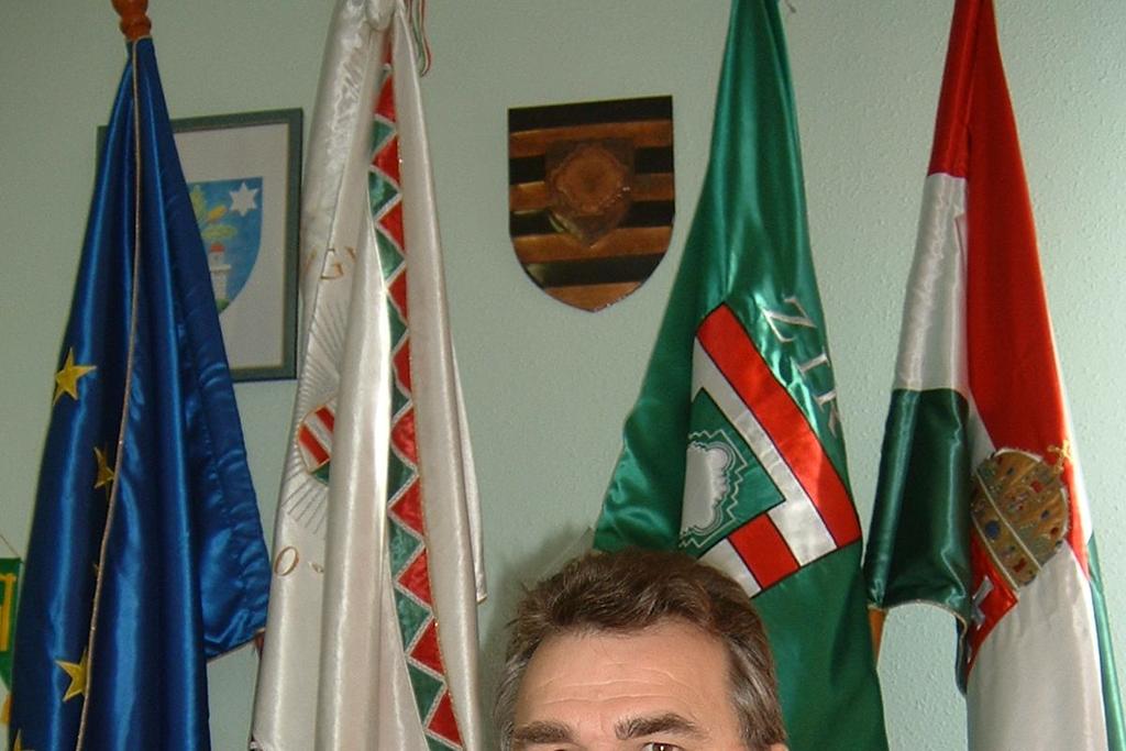 Tisztelt Olvasó!
