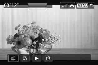 X Videók első és utolsó jelenetének kivágása Lehetőség van (a videó-pillanatképek kivételével) a videó első és utolsó jelenetének kivágására 1 másodperces lépésekben.