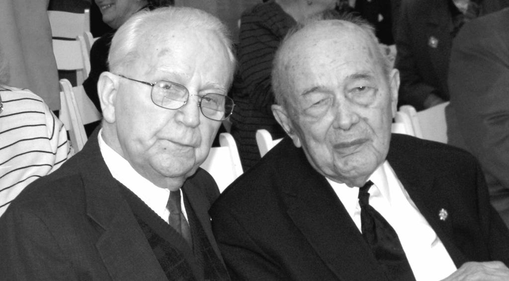 A címerünkben látható kettős kereszt valószínűleg sokkal régibb jel, mint a Korona és régebbi, mint a kereszténység kereszt szimbóluma.